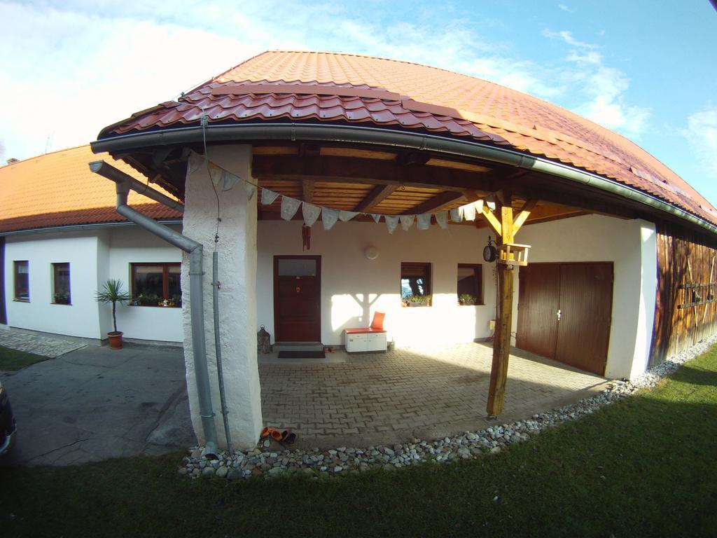 Vidiecky Apartman Kubo Pavcina Lehota  Bagian luar foto