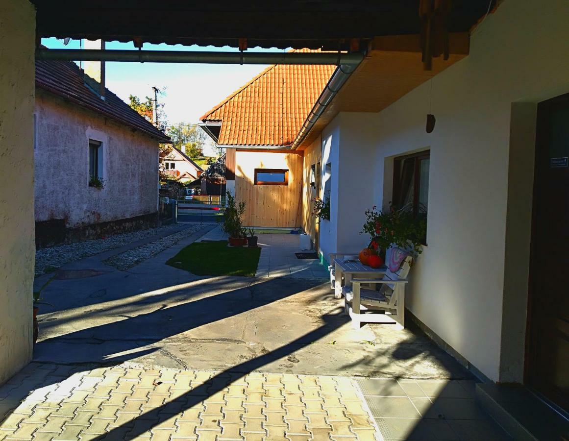 Vidiecky Apartman Kubo Pavcina Lehota  Bagian luar foto
