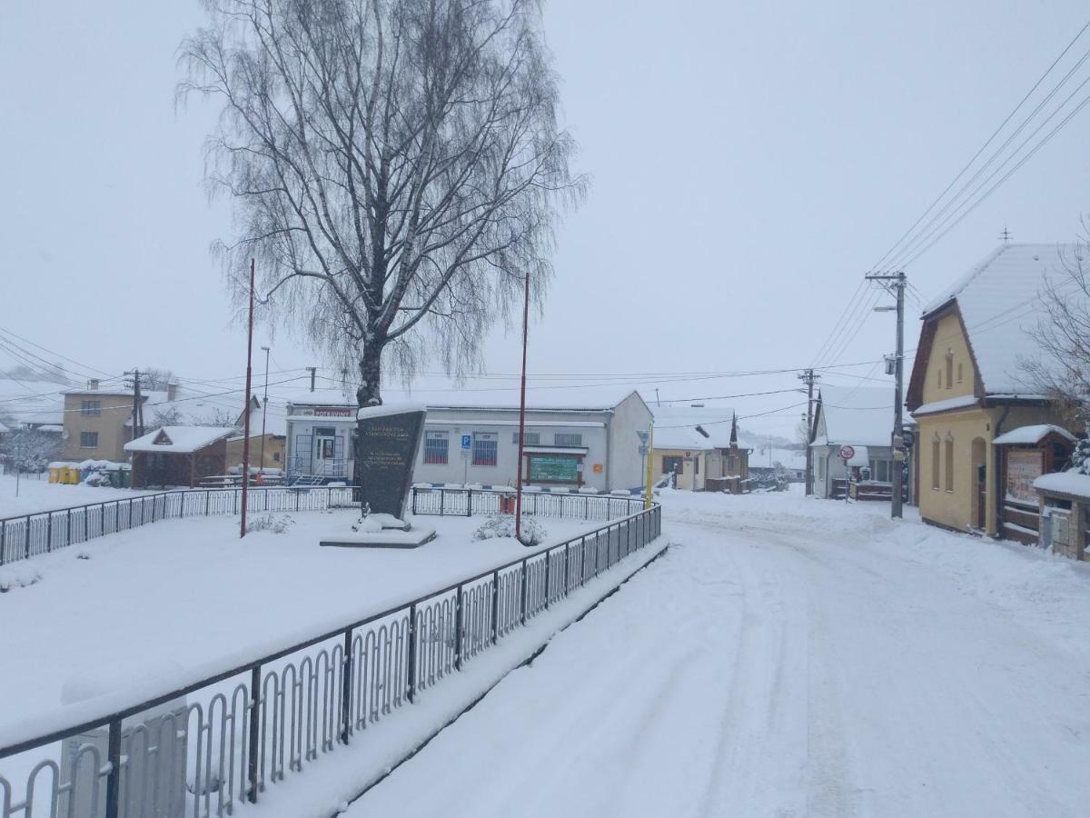 Vidiecky Apartman Kubo Pavcina Lehota  Bagian luar foto